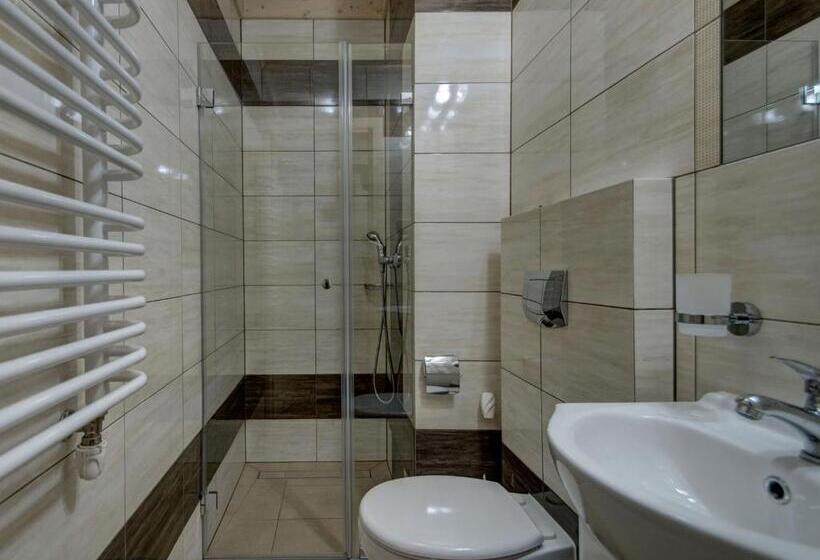 اتاق استاندارد با بالکن, Pokoje Gościnne światłomir