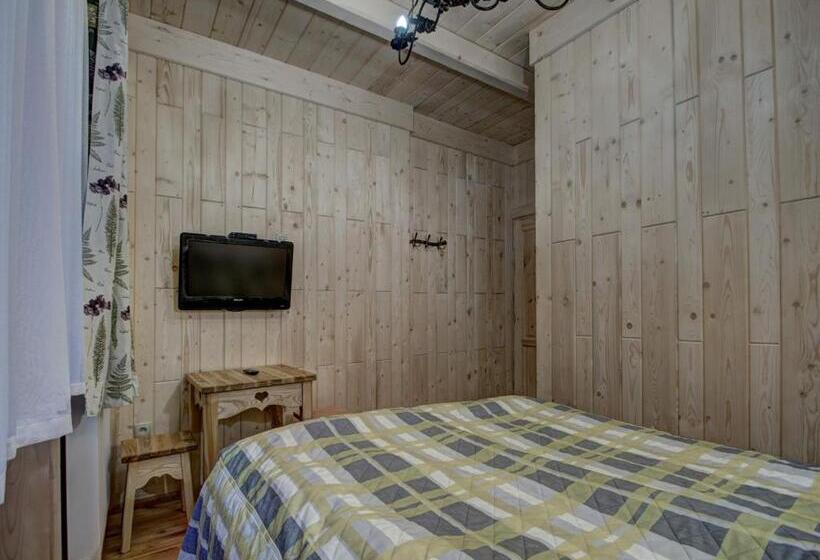 اتاق استاندارد با بالکن, Pokoje Gościnne światłomir