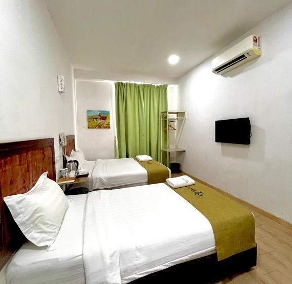 غرفة كومفورت ثلاثية, S8 Boutique