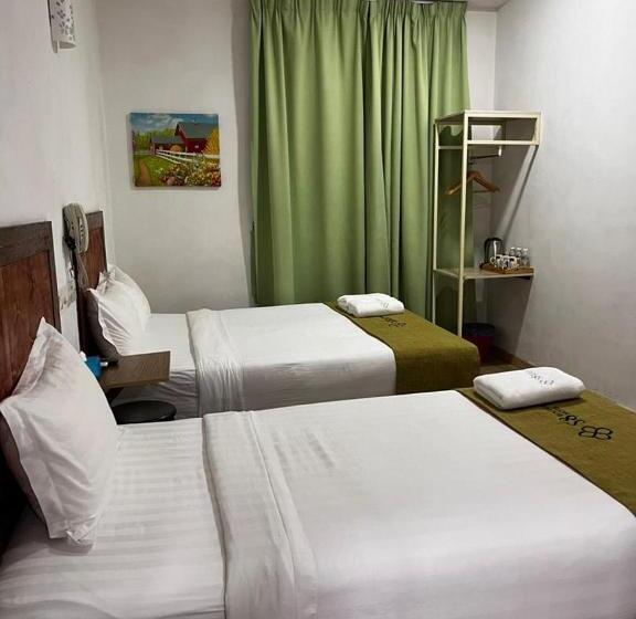 غرفة كومفورت ثلاثية, S8 Boutique