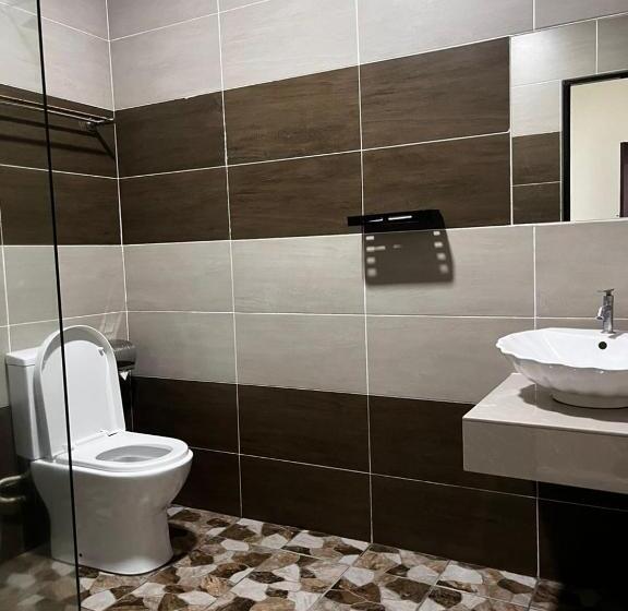 غرفة كومفورت ثلاثية, S8 Boutique