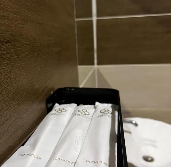 غرفة كومفورت ثلاثية, S8 Boutique