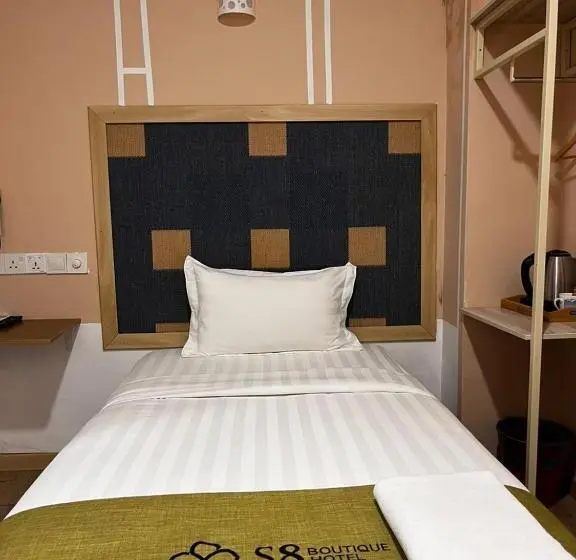 اتاق استاندارد یک نفره, S8 Boutique