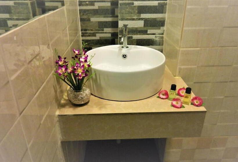 غرفة قياسية فردية, S8 Boutique