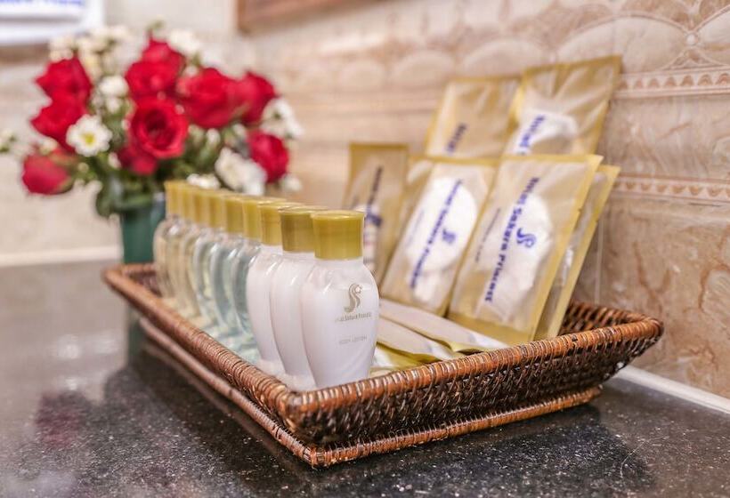 اتاق لوکس, Sakura Princess