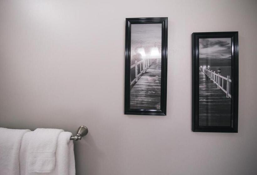 غرفة ديلوكس, The Continental