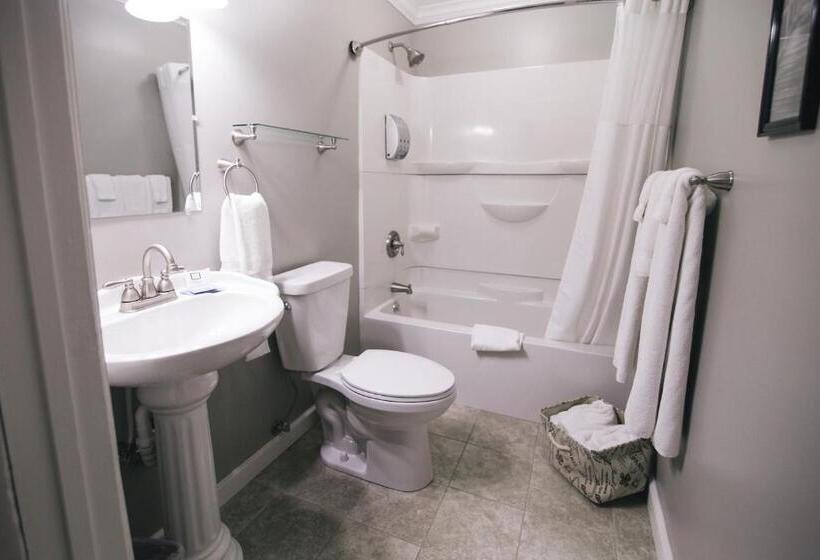 غرفة ديلوكس, The Continental