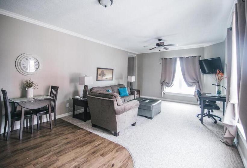 جناح غرفتين نوم, The Continental