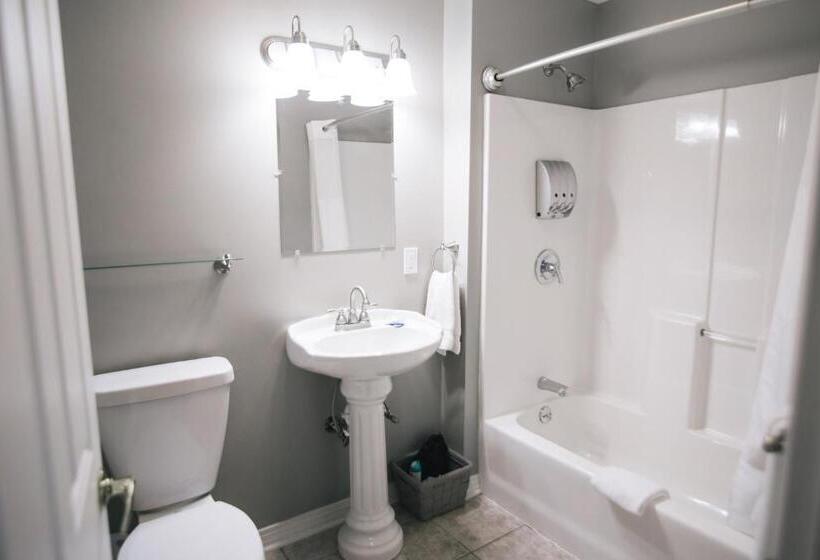 جناح سرير كينج, The Continental