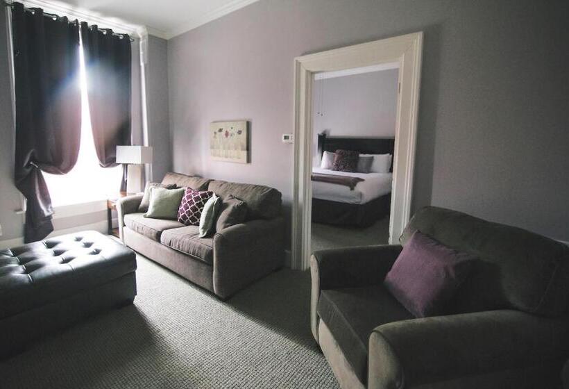 جناح سرير كينج, The Continental