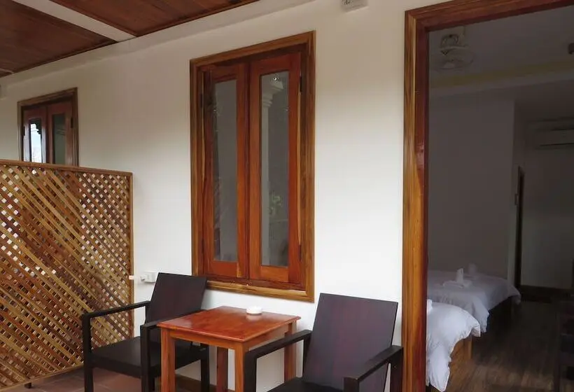 スーペリアトリプルルーム, Villa Namkhan River