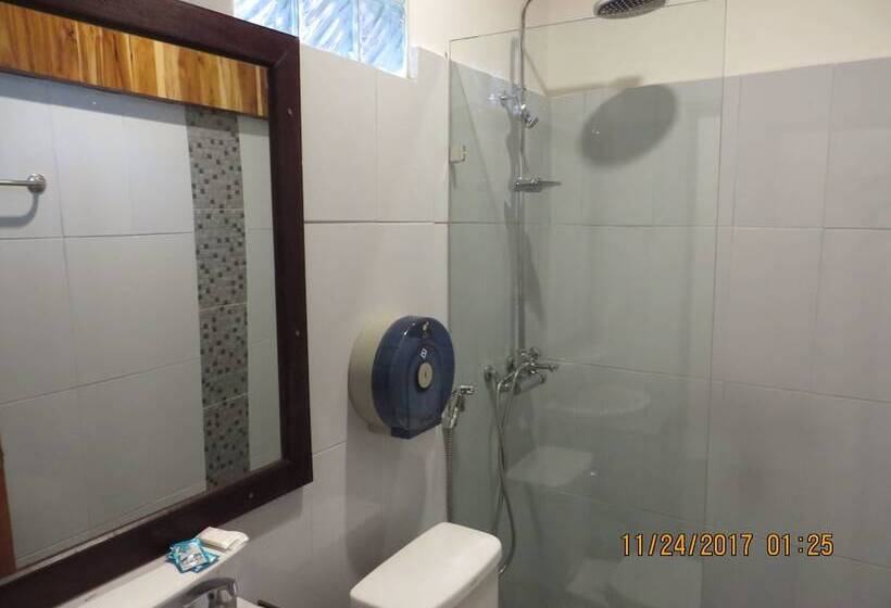 컴포트 트리플 룸, Villa Namkhan River