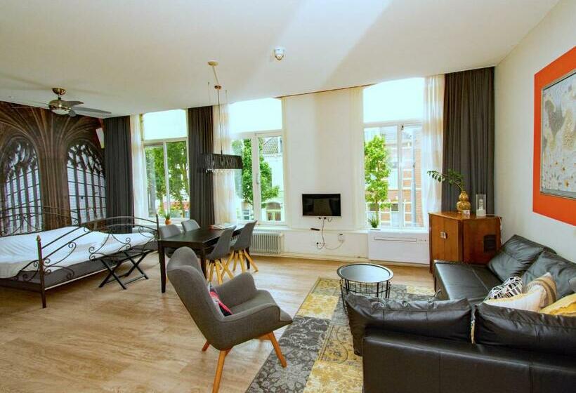 استودیوی لوکس, Aparthotel Waepen Van Middelburg