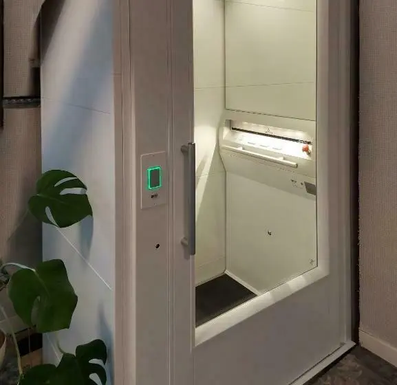 スタンダードスタジオ, Aparthotel Waepen Van Middelburg