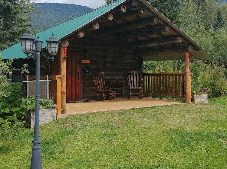 小室, Wolfwood Guest Ranch