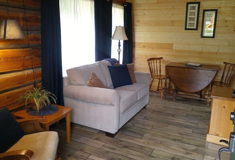 小室, Wolfwood Guest Ranch