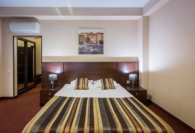 주니어 스위트 발코니, Abris