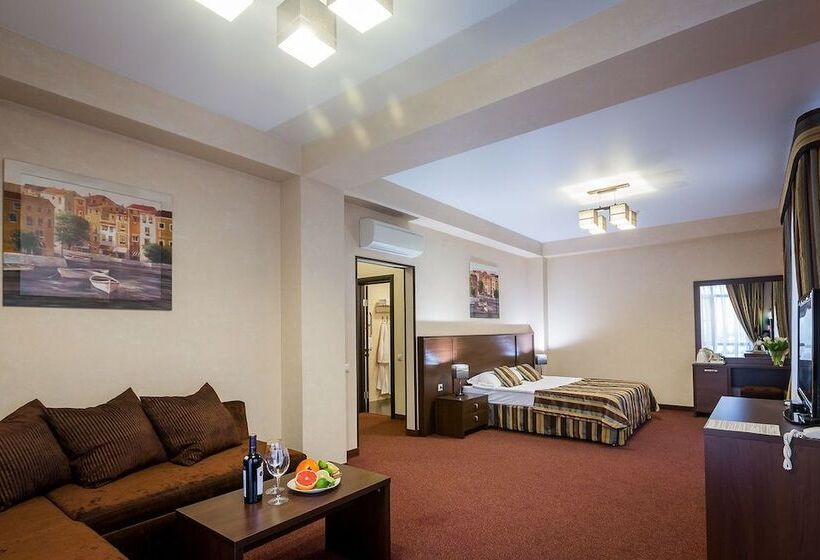 주니어 스위트 발코니, Abris