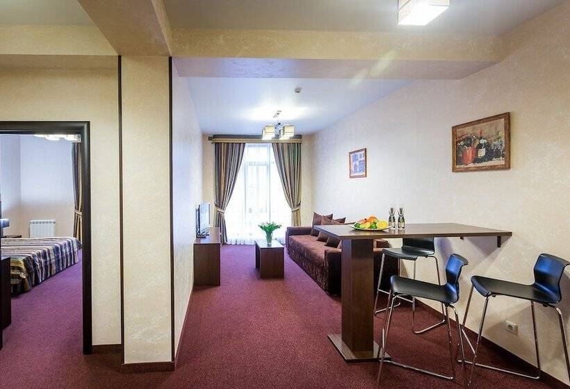 컴포트 스위트, Abris