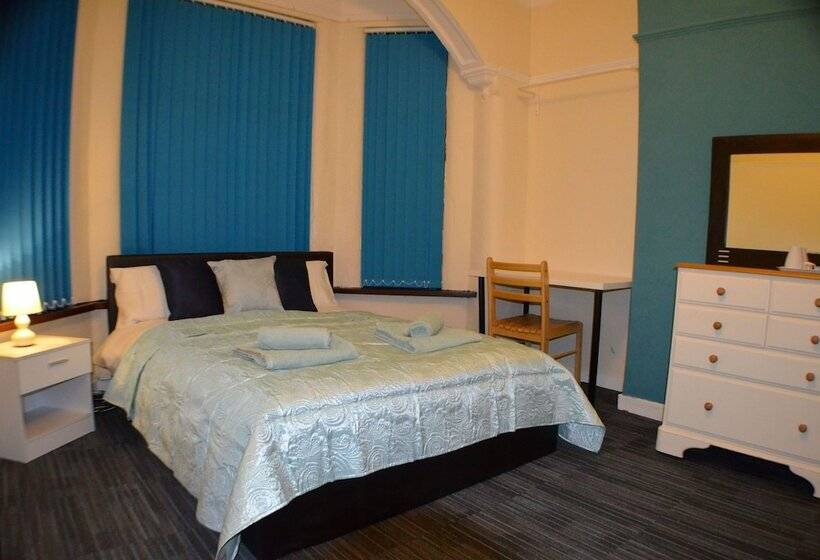 Habitació Quàdruple Estàndard, Birchfields Guest House