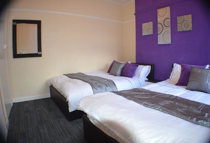 Habitació Quàdruple Clàssica, Birchfields Guest House