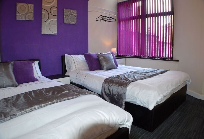 Habitació Quàdruple Clàssica, Birchfields Guest House