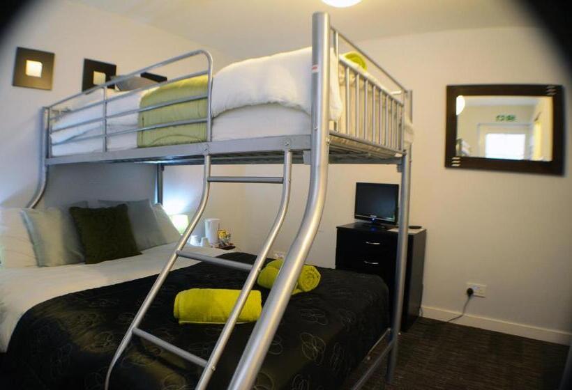 Habitació Triple Estàndard, Birchfields Guest House