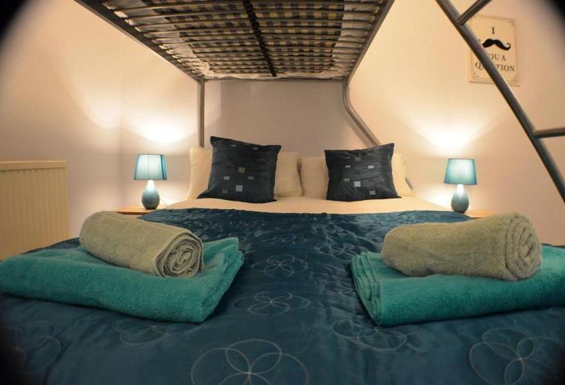 Habitació Triple Estàndard, Birchfields Guest House