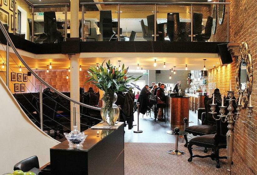 デラックスファミリールーム, Boutique By Browns