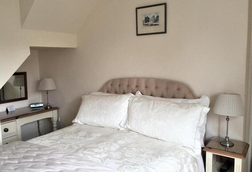 标准间, Coombe House