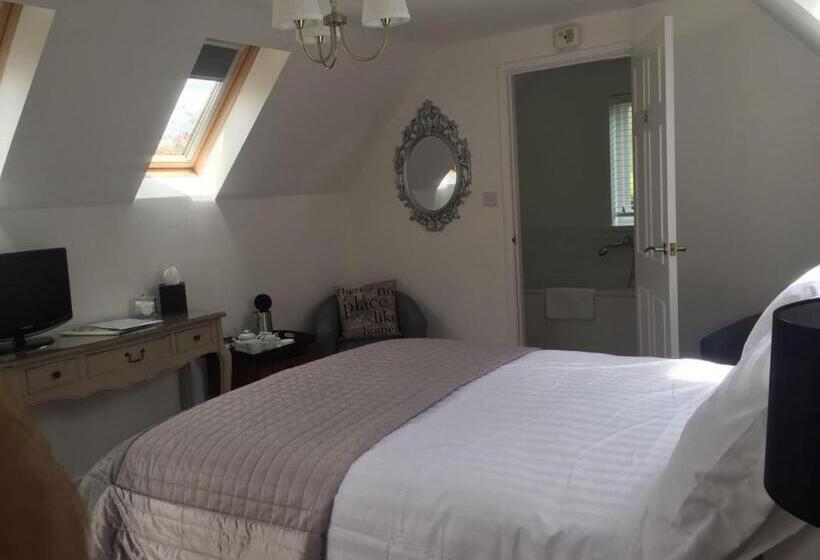 标准间, Coombe House