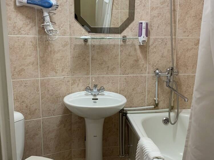 غرفة سوبيريور فردية, Geyzer