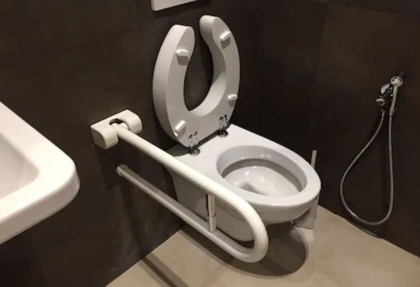 اتاق استاندارد برای معلولان, International Hotel Dakar