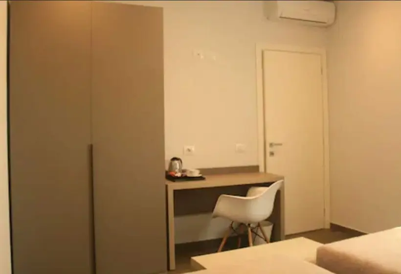 سوییت, International Hotel Dakar