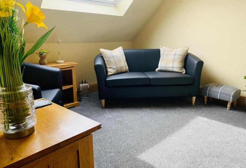 חדר דלוקס נוף לאגם, Lakeview Guest House