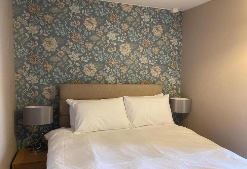 スタンダードルーム, The Market House