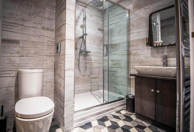 スーペリアースイート, The Royal Standard