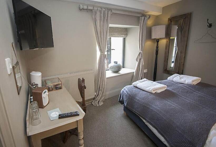 기본룸, Timbrell's Yard