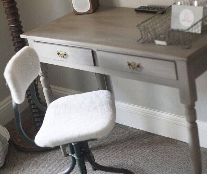 스탠다드 룸, Timbrell's Yard