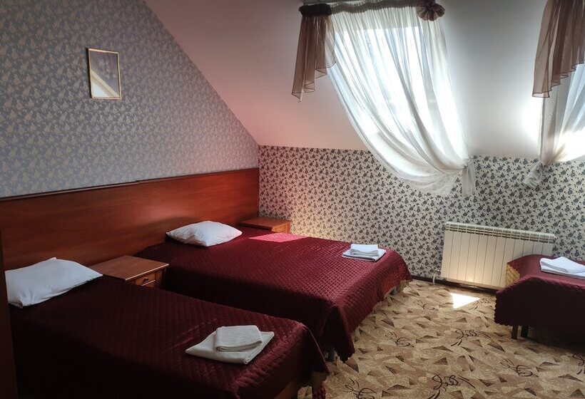 Четырехместный Номер Стандарт, Utomlyonnye Solntsem