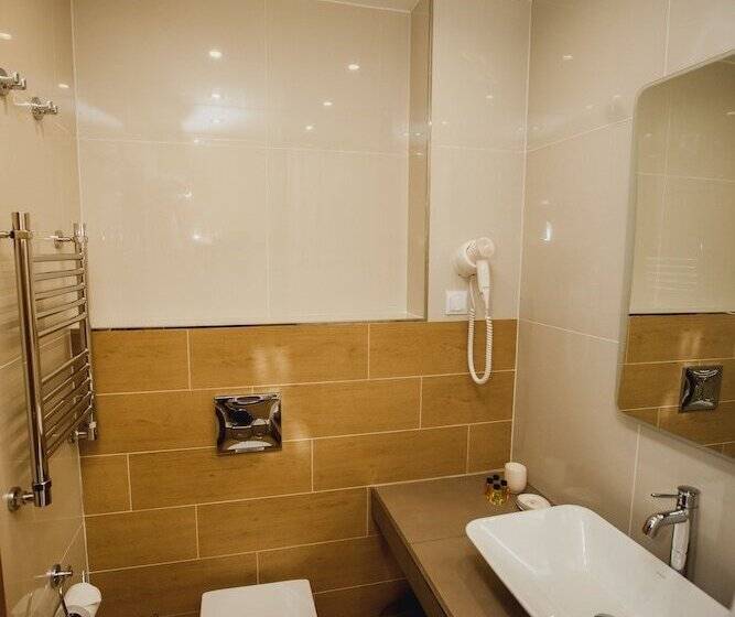 اتاق استاندارد, Ya