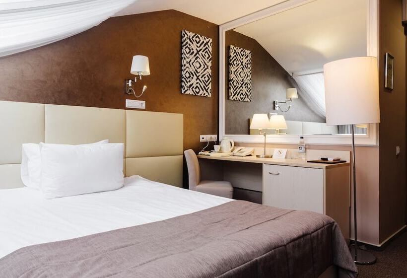 اتاق استاندارد یک نفره, Ya