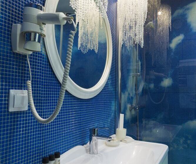 اتاق لوکس, Ya