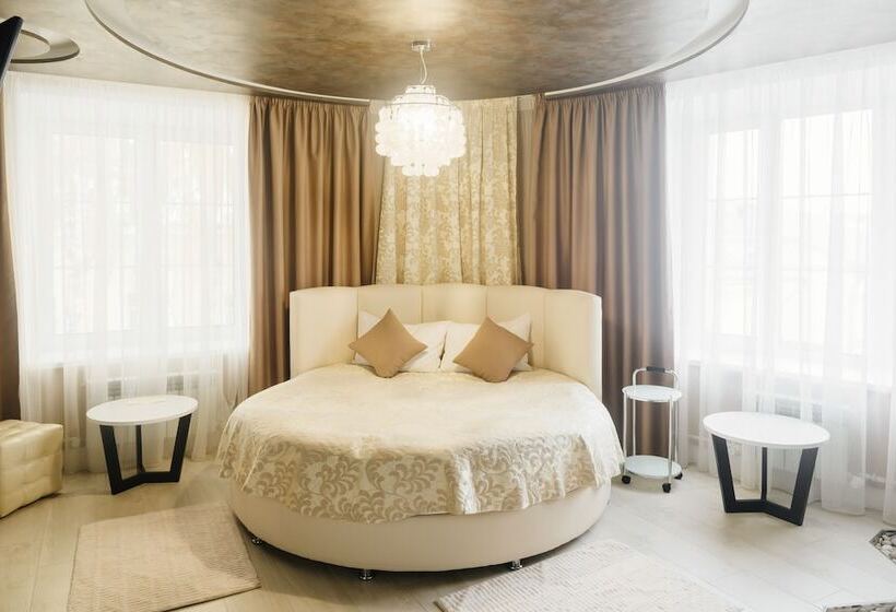 اتاق لوکس, Ya