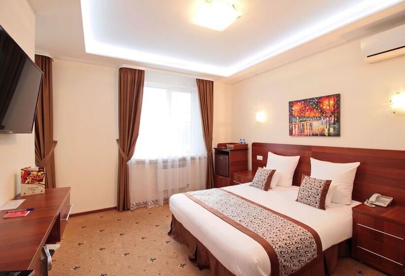 Полулюкс, Otel Nechaev