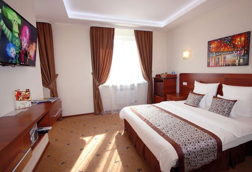 Полулюкс, Otel Nechaev