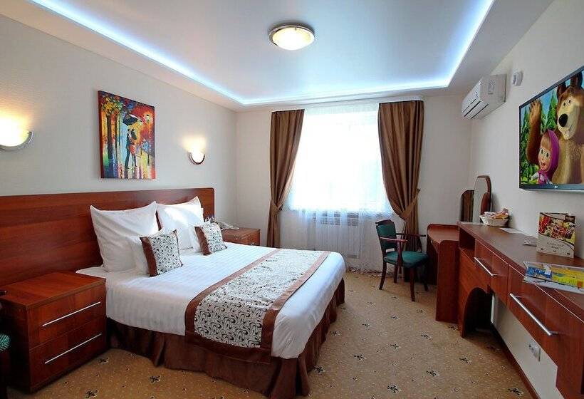 Полулюкс, Otel Nechaev