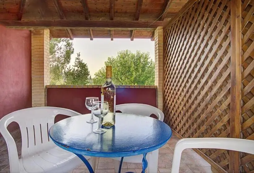 Perhestudio, Blue Dream Apartments