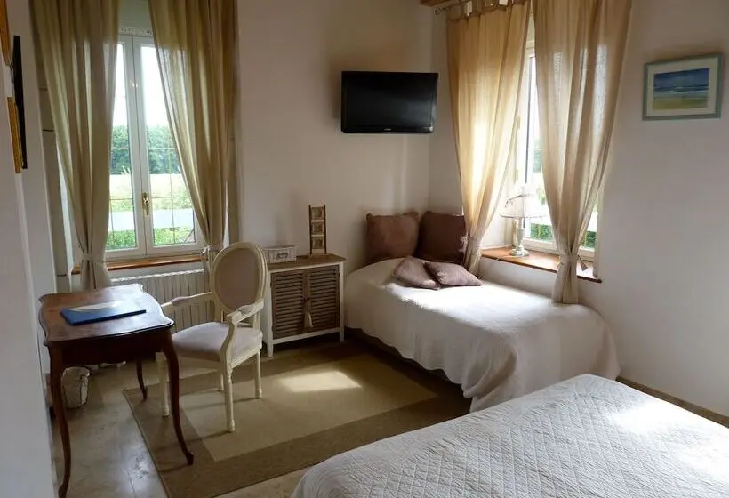 スタンダードトリプルルーム, Domaine Du Manoir