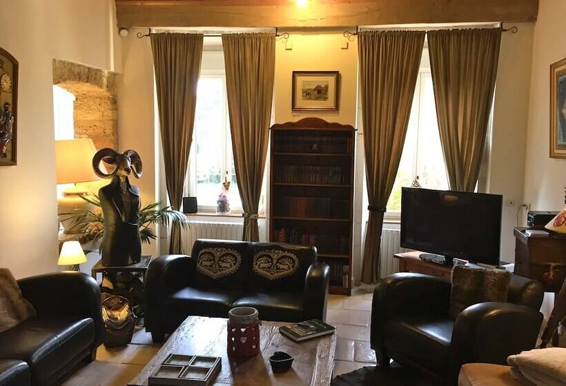 Дом 4 Спальни, Domaine Du Manoir